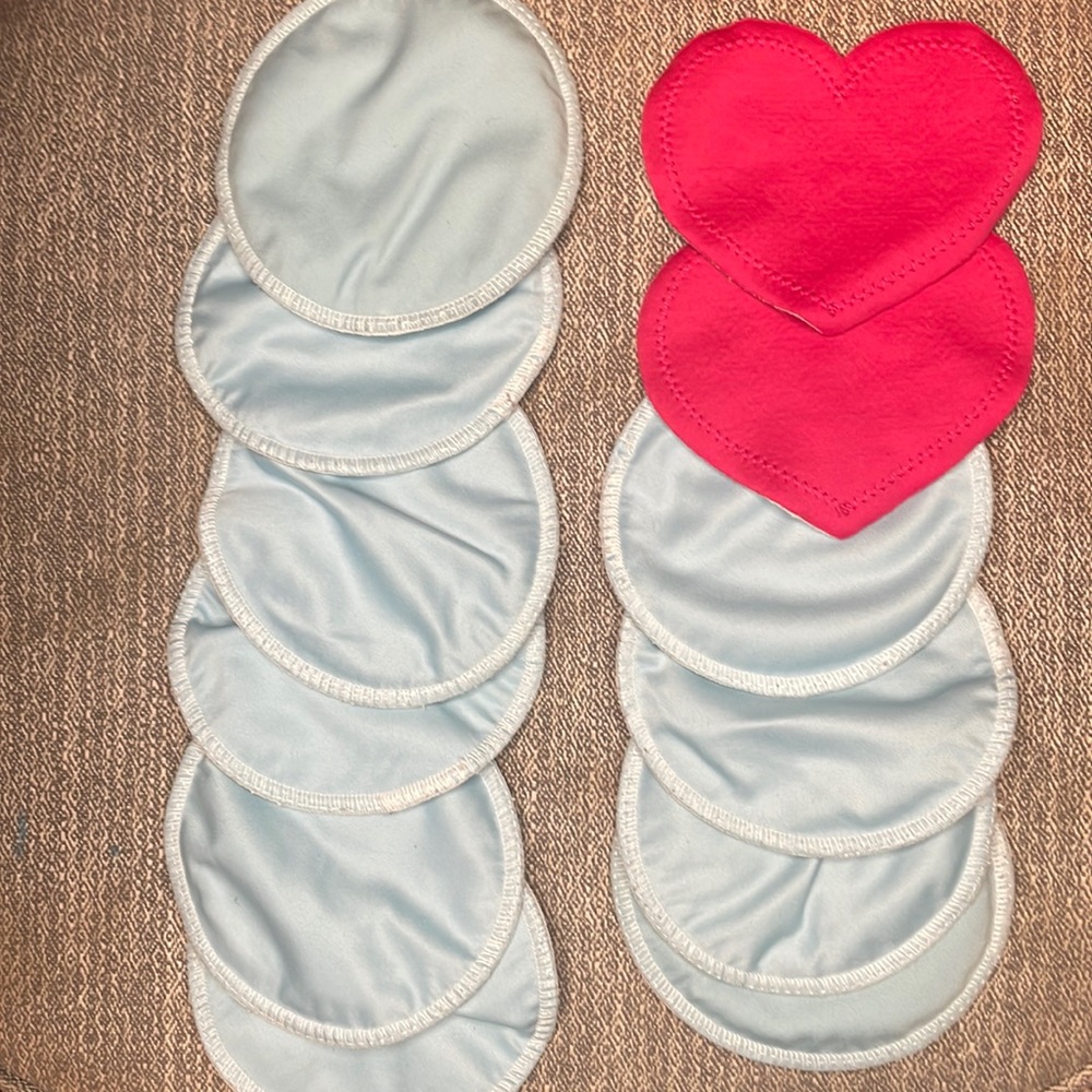 Bamboobies reusable nursing pads